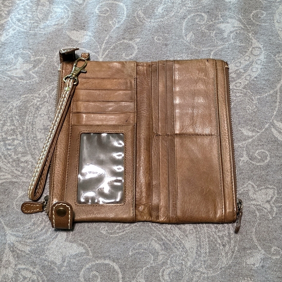 Roots Tribe Leather Wallet - Picture 9 of 11